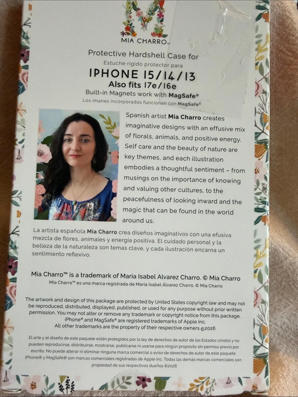 NIB ~ iPhone 15/14/13 (ALSO FITS 17e / 16e) Floral Protective Case